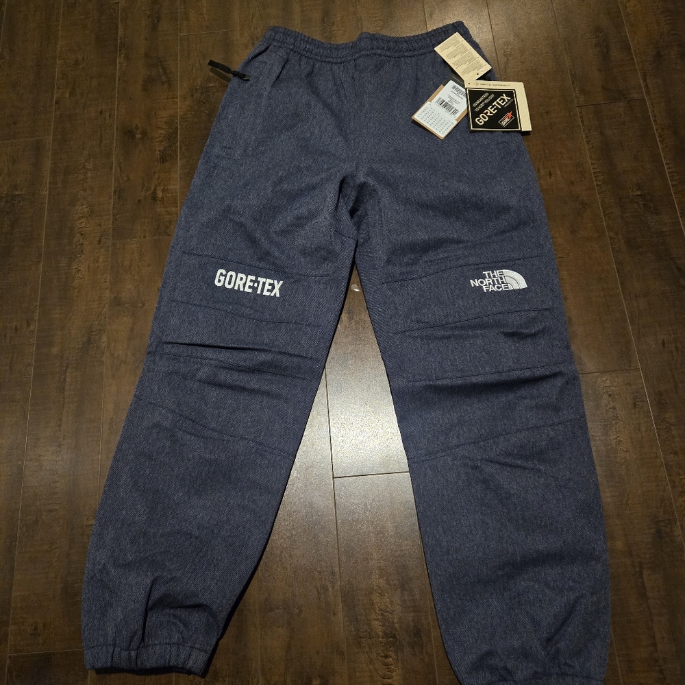 GORE-TEX Men's Gray Joggers Water Proof Pants The North Face